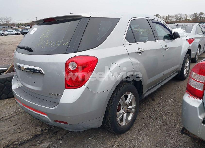 Photo 4 of 2011 Chevrolet Equinox LS (VIN 2CNFLCEC8B6436221)