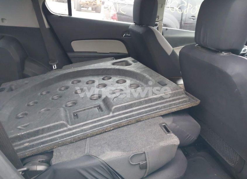 Photo 8 of 2011 Chevrolet Equinox LS (VIN 2CNFLCEC8B6436221)