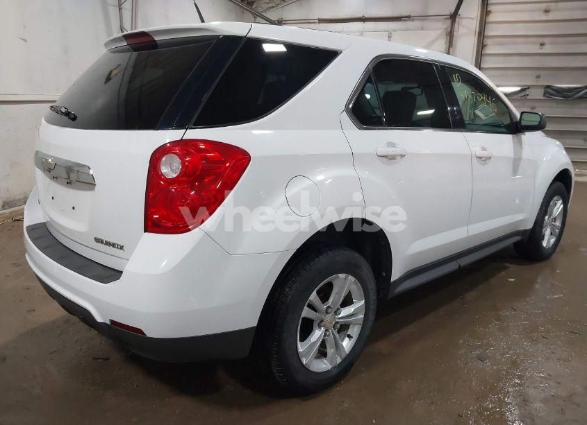 Photo 4 of 2011 Chevrolet Equinox LS (VIN 2CNFLCEC9B6306335)