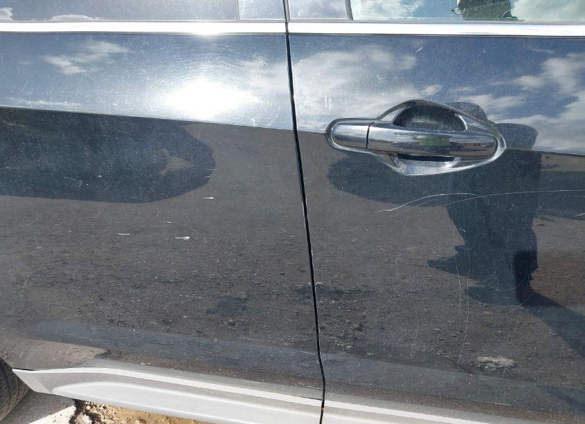 Photo 12 of 2011 Chevrolet Equinox LS (VIN 2CNFLCECXB6332250)