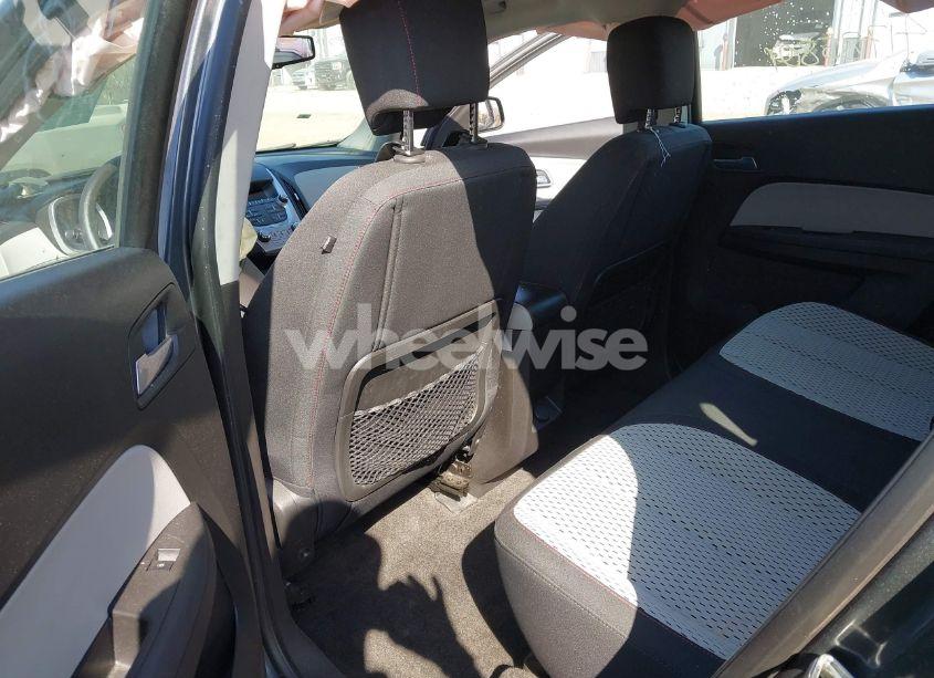 Photo 8 of 2010 Chevrolet Equinox LS (VIN 2CNFLCEW0A6407367)