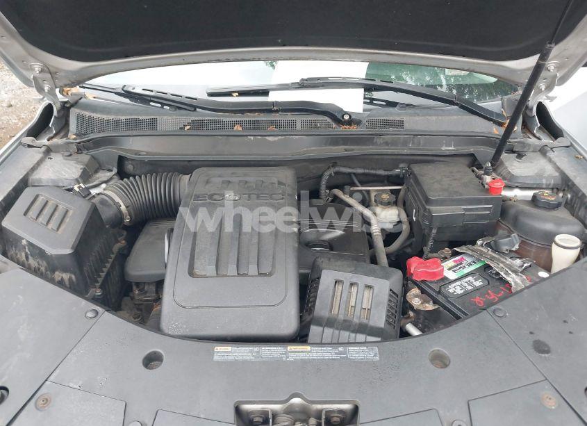 Photo 10 of 2010 Chevrolet Equinox LS (VIN 2CNFLCEW4A6347352)