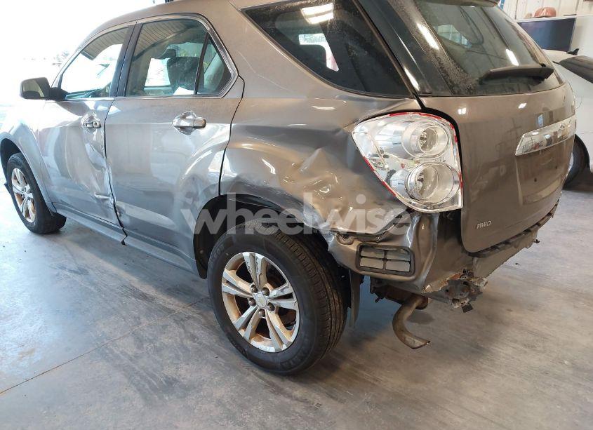 Photo 6 of 2010 Chevrolet Equinox LS (VIN 2CNFLCEW5A6254405)