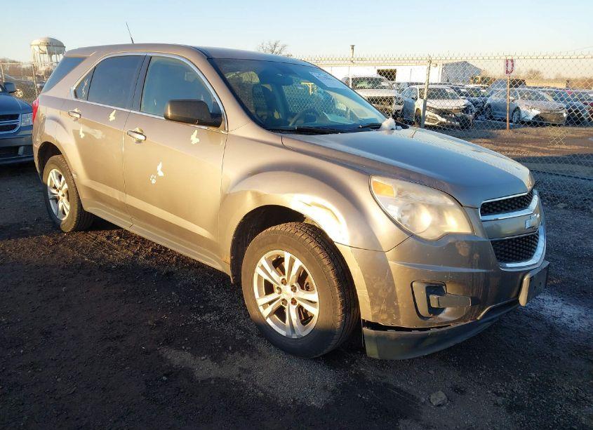 2010 Chevrolet Equinox LS (VIN 2CNFLCEWXA6372532) main photo