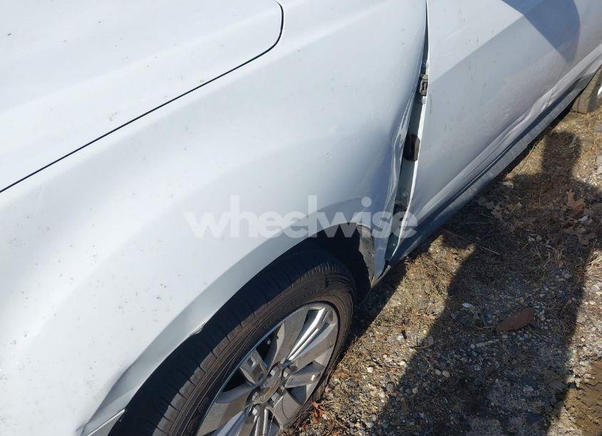 Photo 6 of 2011 Chevrolet Equinox 1LT (VIN 2CNFLEE59B6272975)