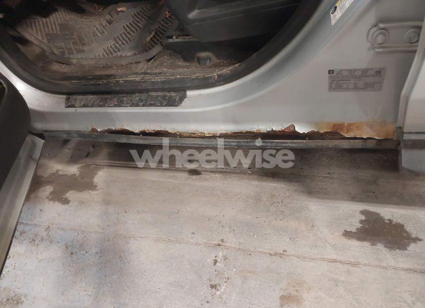 Photo 12 of 2011 Chevrolet Equinox LT (VIN 2CNFLEEC8B6359684)