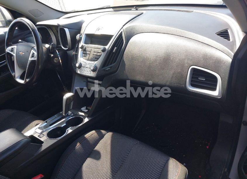 Photo 5 of 2011 Chevrolet Equinox 1LT (VIN 2CNFLEECXB6450844)