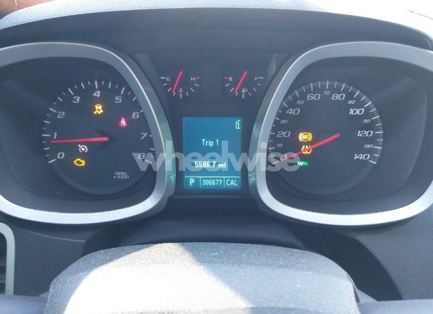 Photo 7 of 2010 Chevrolet Equinox LT (VIN 2CNFLEEW0A6274329)