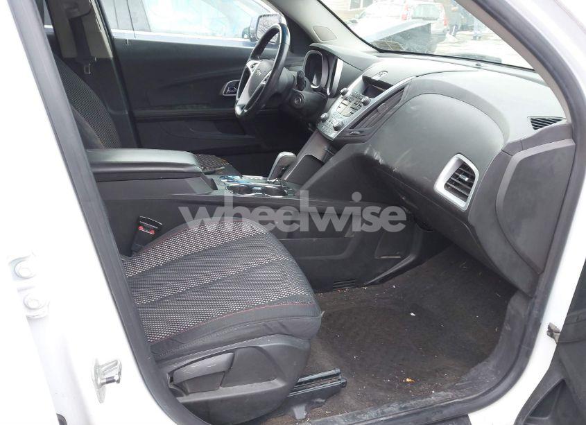 Photo 5 of 2010 Chevrolet Equinox LT (VIN 2CNFLEEW0A6294385)