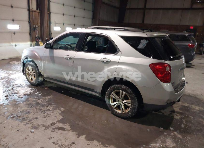 Photo 3 of 2010 Chevrolet Equinox LT (VIN 2CNFLEEW2A6301000)