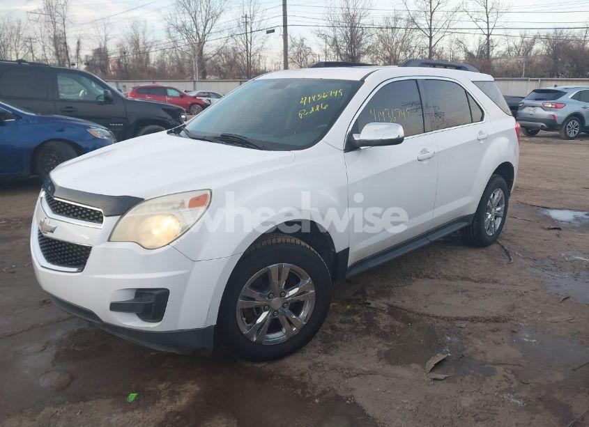 Photo 2 of 2010 Chevrolet Equinox LT (VIN 2CNFLEEW3A6233113)