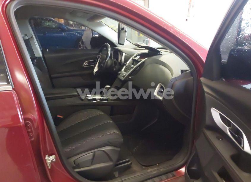 Photo 5 of 2010 Chevrolet Equinox LT (VIN 2CNFLEEW4A6313035)