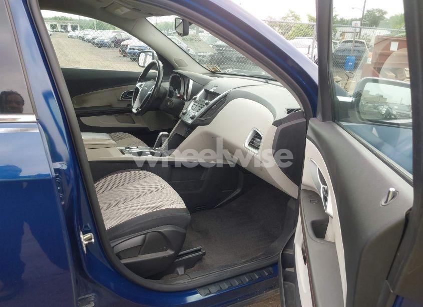 Photo 5 of 2010 Chevrolet Equinox LT (VIN 2CNFLEEW4A6413202)