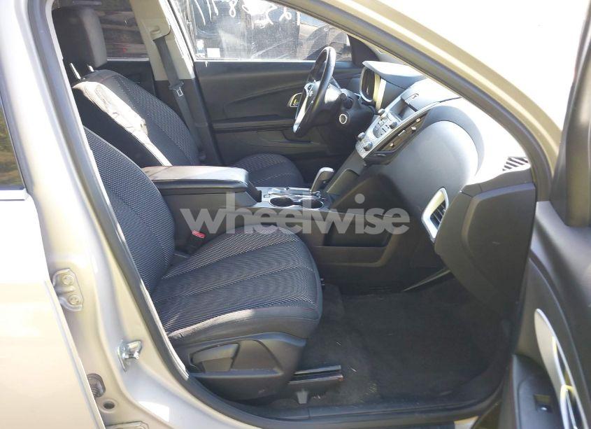 Photo 5 of 2010 Chevrolet Equinox LT (VIN 2CNFLEEW5A6213171)