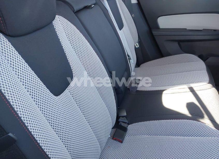 Photo 8 of 2010 Chevrolet Equinox LT (VIN 2CNFLEEW5A6358632)