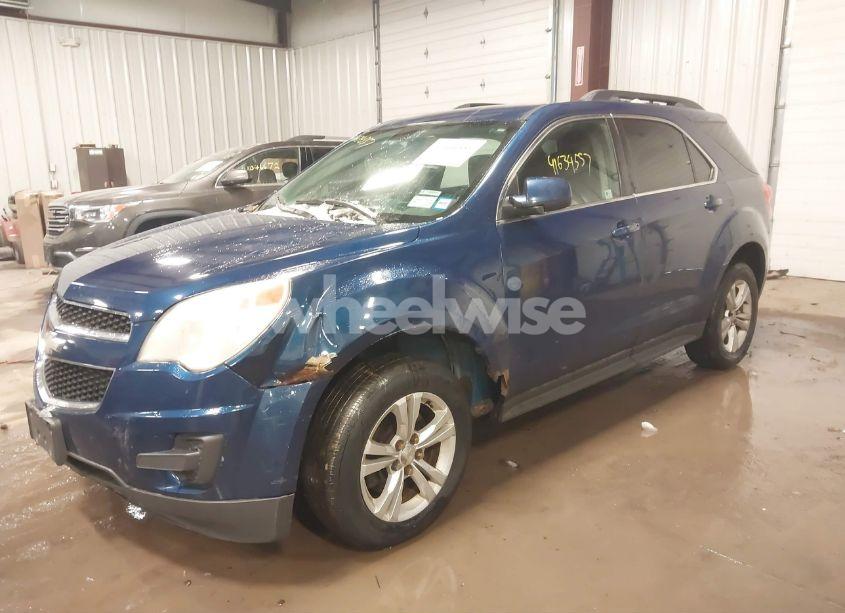 Photo 2 of 2010 Chevrolet Equinox LT (VIN 2CNFLEEW8A6308646)