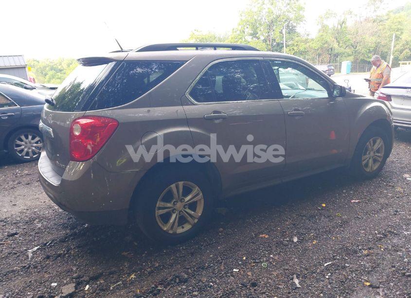 Photo 4 of 2010 Chevrolet Equinox LT (VIN 2CNFLEEW8A6339931)