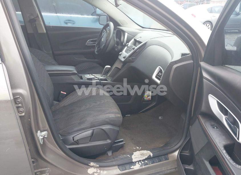 Photo 5 of 2010 Chevrolet Equinox LT (VIN 2CNFLEEW9A6389267)