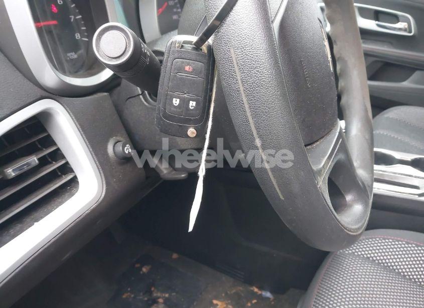 Photo 11 of 2010 Chevrolet Equinox LT (VIN 2CNFLEEWXA6310933)