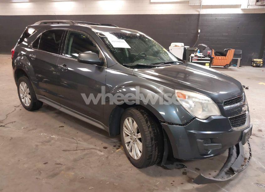 2010 Chevrolet Equinox LT (VIN 2CNFLEEY0A6356966) main photo