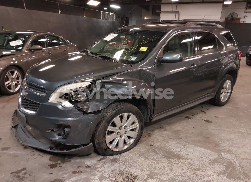 Photo 2 of 2010 Chevrolet Equinox LT (VIN 2CNFLEEY0A6356966)