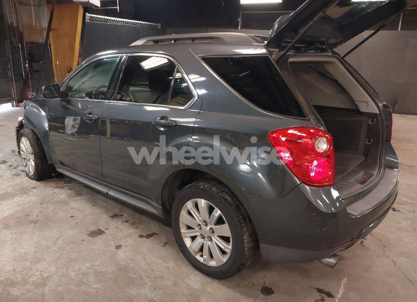 Photo 3 of 2010 Chevrolet Equinox LT (VIN 2CNFLEEY0A6356966)