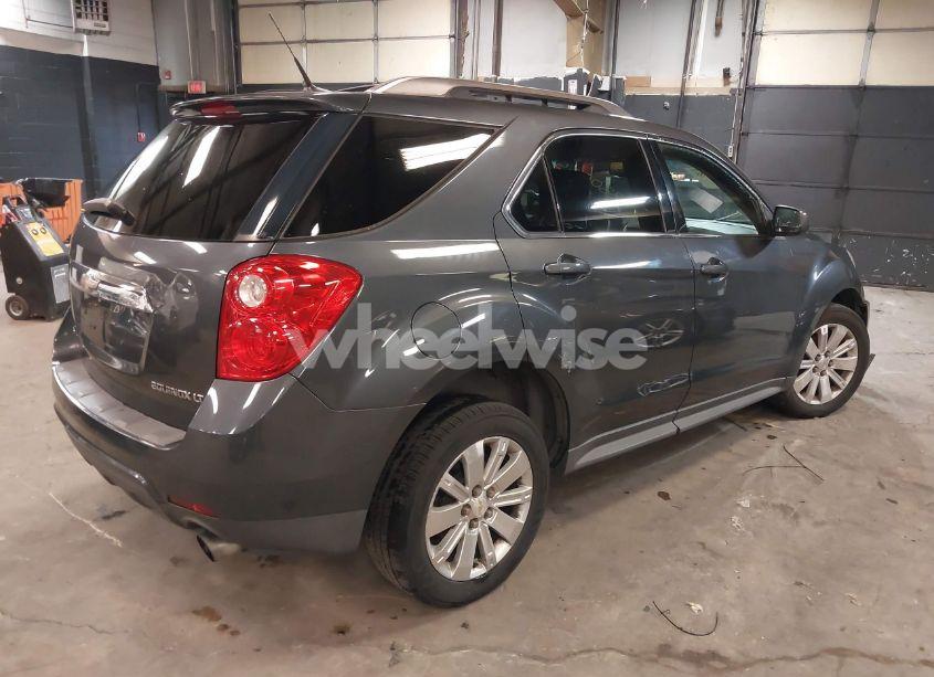 Photo 4 of 2010 Chevrolet Equinox LT (VIN 2CNFLEEY0A6356966)