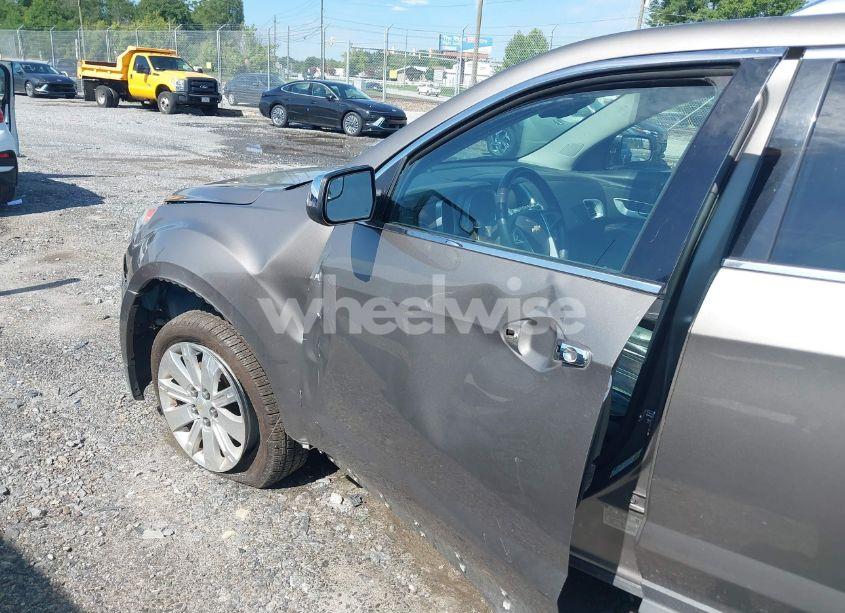 Photo 13 of 2011 Chevrolet Equinox LTZ (VIN 2CNFLFE52B6434659)