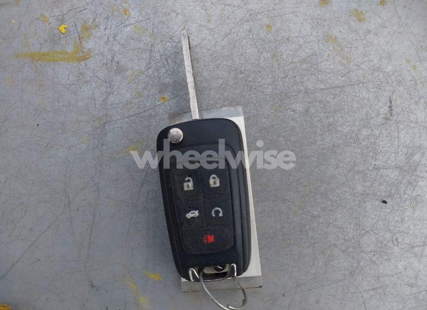 Photo 11 of 2011 Chevrolet Equinox LTZ (VIN 2CNFLFE56B6236960)