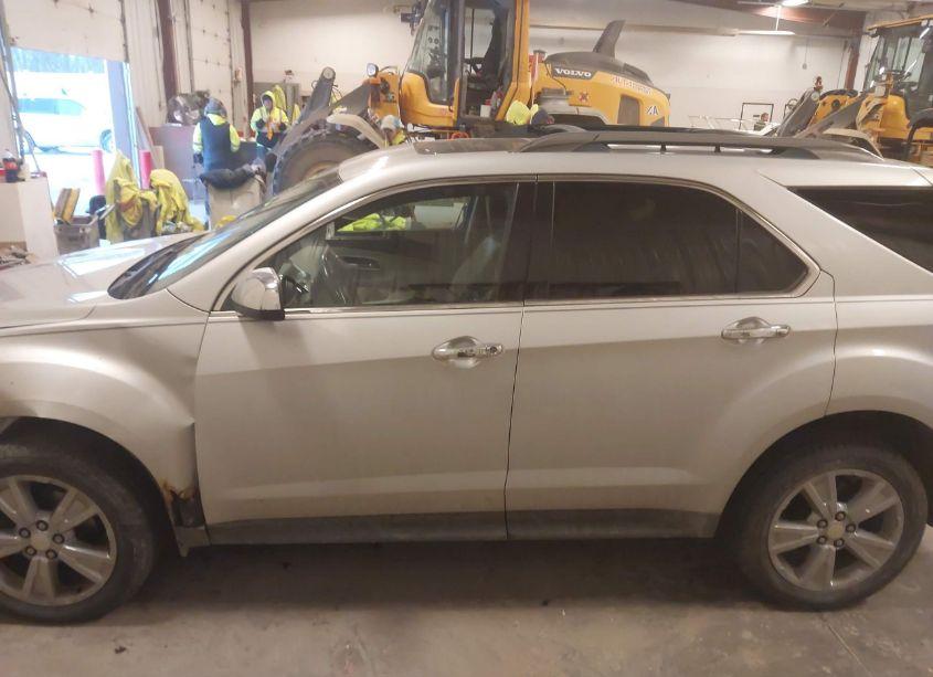 Photo 14 of 2010 Chevrolet Equinox LTZ (VIN 2CNFLFEY0A6310169)