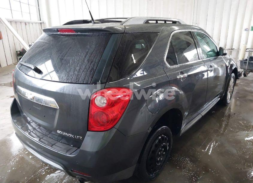 Photo 4 of 2010 Chevrolet Equinox LTZ (VIN 2CNFLFEY0A6415584)