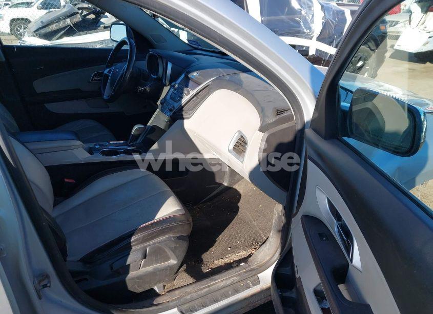 Photo 5 of 2010 Chevrolet Equinox LTZ (VIN 2CNFLFEY1A6350485)