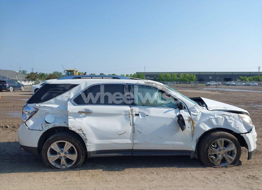 Photo 13 of 2011 Chevrolet Equinox LTZ (VIN 2CNFLGE52B6242695)