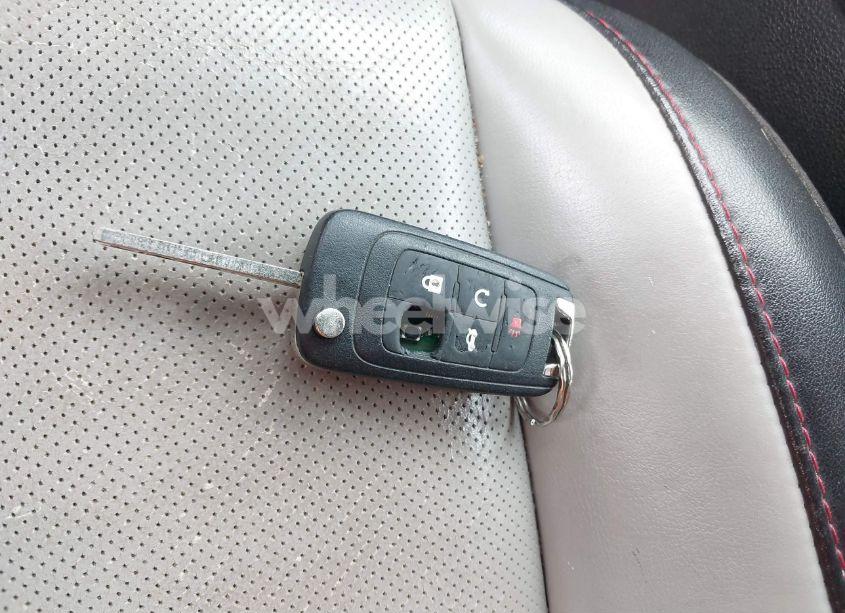 Photo 11 of 2011 Chevrolet Equinox 2LT (VIN 2CNFLNE52B6403213)