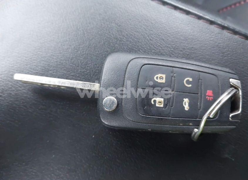 Photo 11 of 2011 Chevrolet Equinox 2LT (VIN 2CNFLNE56B6385802)