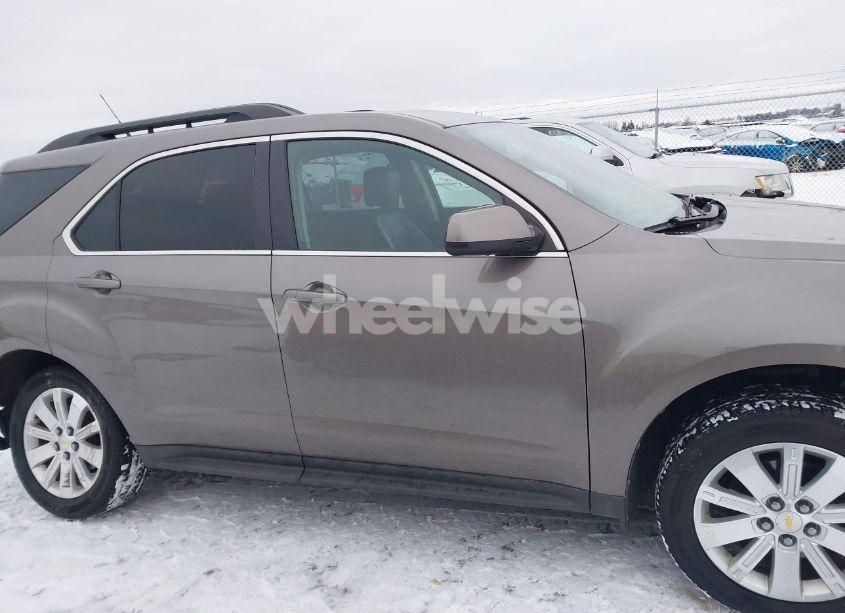 Photo 13 of 2011 Chevrolet Equinox 2LT (VIN 2CNFLNE56B6385802)