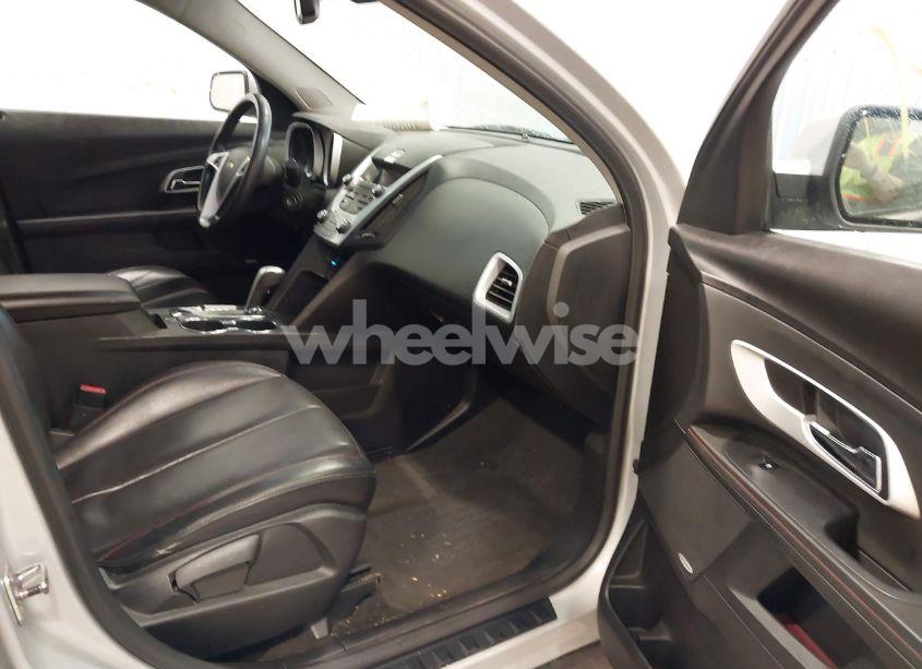 Photo 5 of 2011 Chevrolet Equinox 2LT (VIN 2CNFLNE57B6293288)