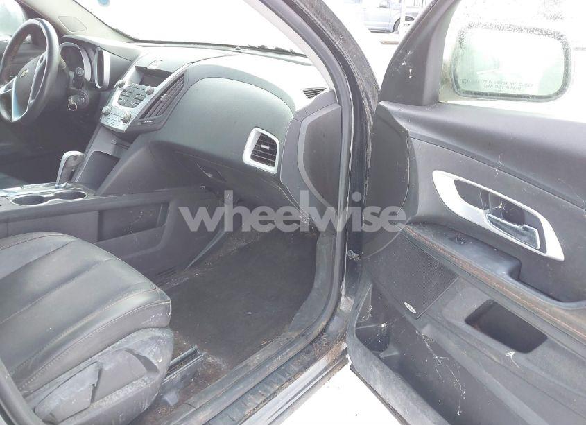 Photo 5 of 2011 Chevrolet Equinox 2LT (VIN 2CNFLNEC2B6379882)