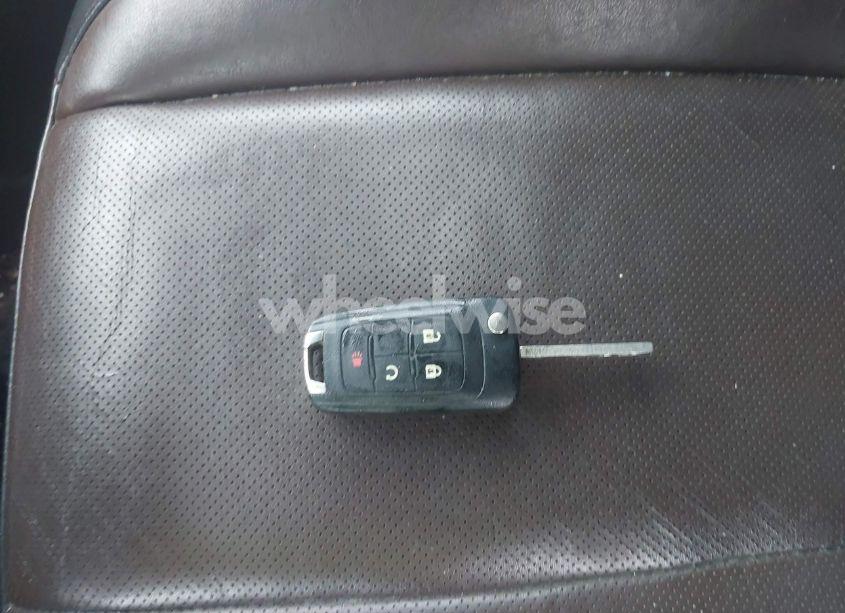 Photo 11 of 2011 Chevrolet Equinox 2LT (VIN 2CNFLNEC6B6236675)