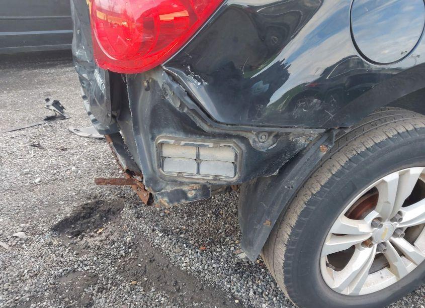 Photo 13 of 2011 Chevrolet Equinox 2LT (VIN 2CNFLNECXB6346273)