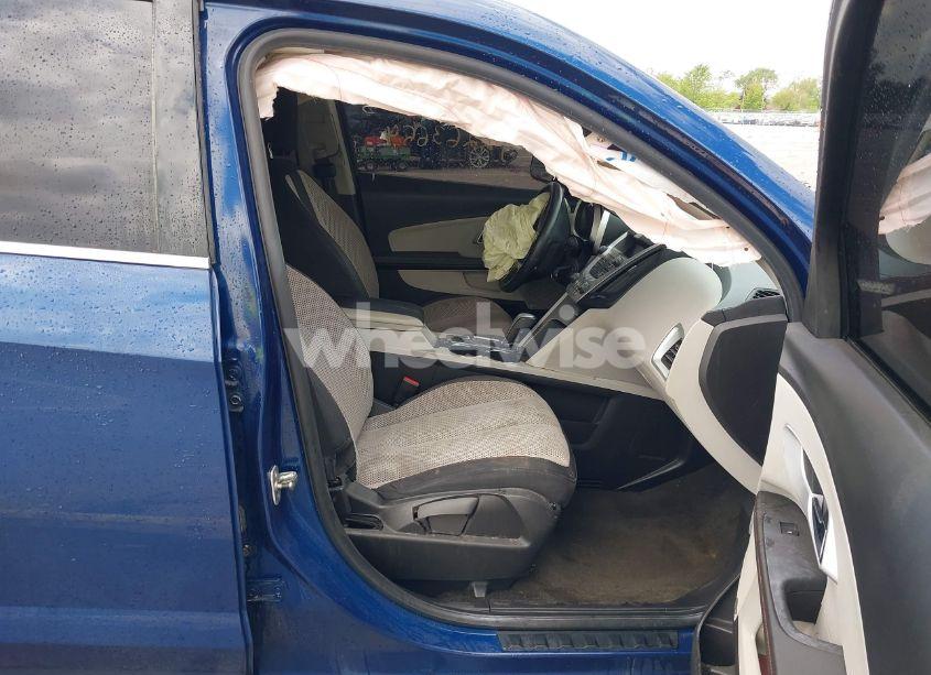 Photo 5 of 2010 Chevrolet Equinox LT (VIN 2CNFLNEW3A6400988)