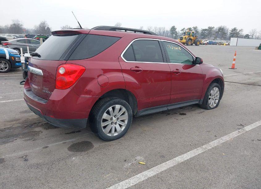 Photo 4 of 2010 Chevrolet Equinox LT (VIN 2CNFLNEW5A6365001)