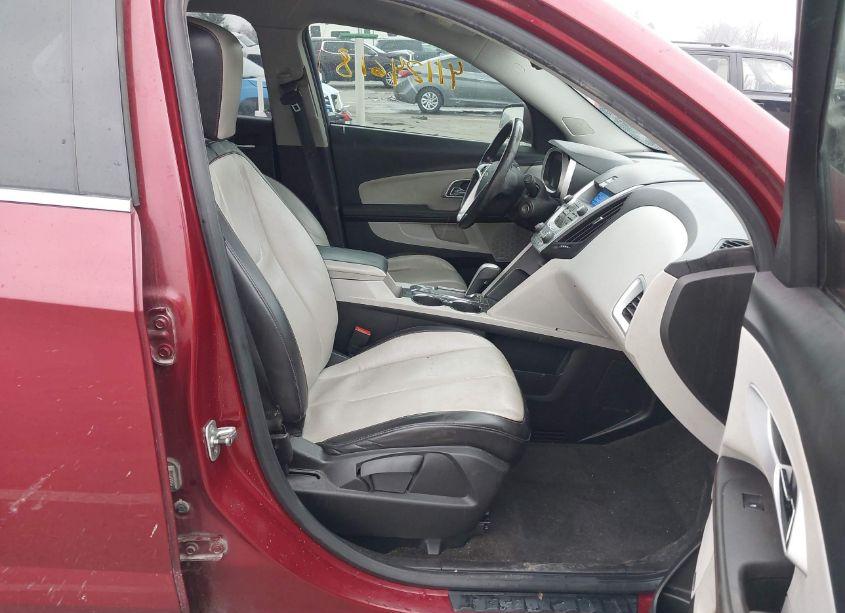 Photo 5 of 2010 Chevrolet Equinox LT (VIN 2CNFLNEW5A6365001)