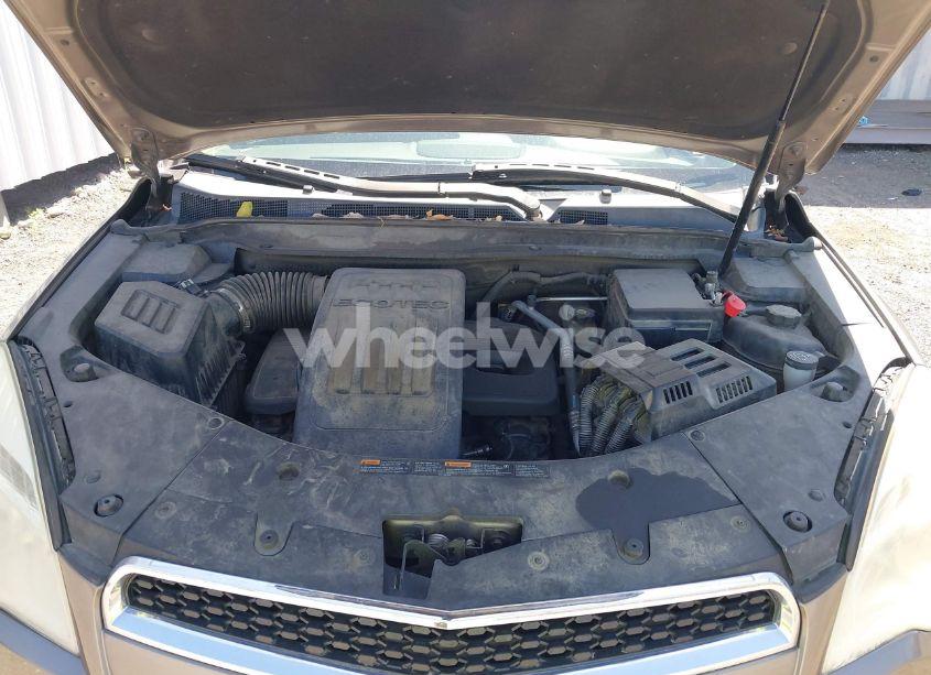 Photo 10 of 2010 Chevrolet Equinox LT (VIN 2CNFLNEW8A6301955)