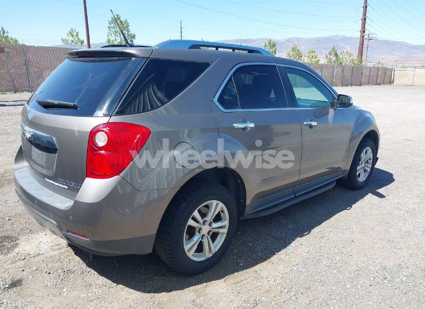 Photo 4 of 2010 Chevrolet Equinox LT (VIN 2CNFLNEW8A6301955)
