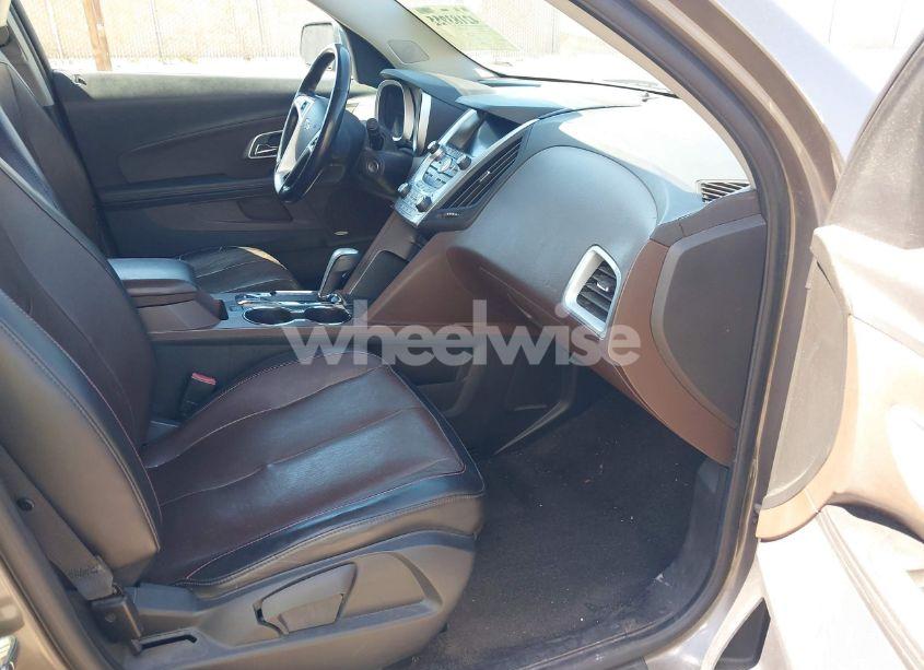 Photo 5 of 2010 Chevrolet Equinox LT (VIN 2CNFLNEW8A6301955)