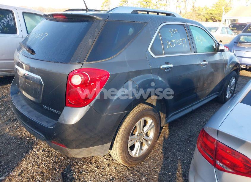 Photo 4 of 2010 Chevrolet Equinox LT (VIN 2CNFLNEW8A6402428)