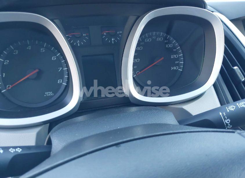 Photo 7 of 2010 Chevrolet Equinox LT (VIN 2CNFLNEW8A6402428)