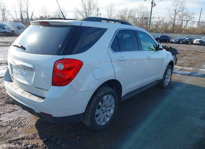 Photo 4 of 2010 Chevrolet Equinox LT (VIN 2CNFLNEWXA6307191)