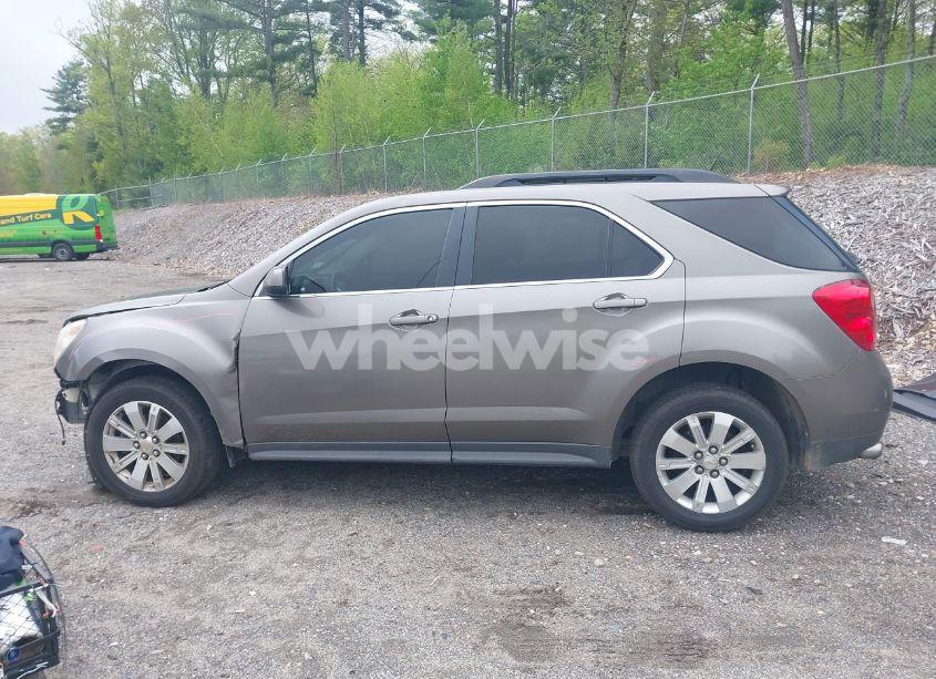 Photo 15 of 2010 Chevrolet Equinox LT (VIN 2CNFLNEY0A6356630)
